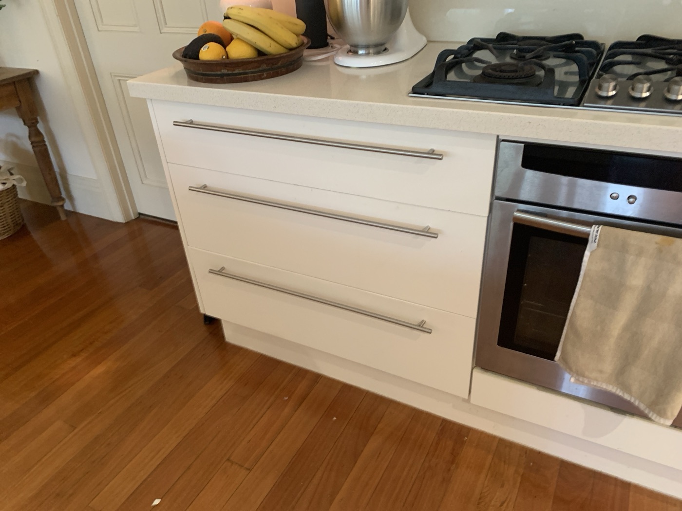 Kitchen drawers and cooktop installed by JT Handyman in Malvern