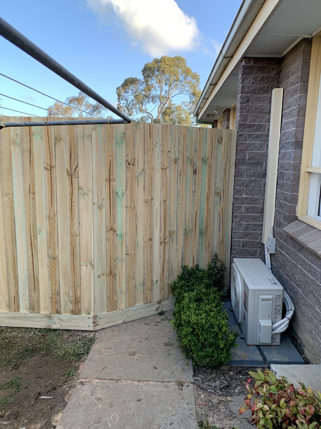 New timber fence by JT Handyman in Mitcham, VIC
