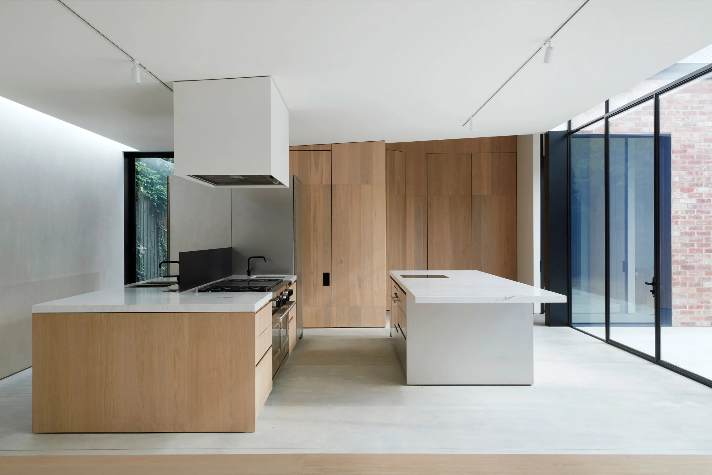 Kooyong living