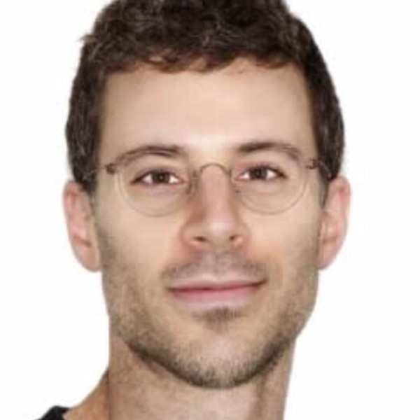Dr Poli Gunaridis, Dentist at Gumdent Dental Clinic