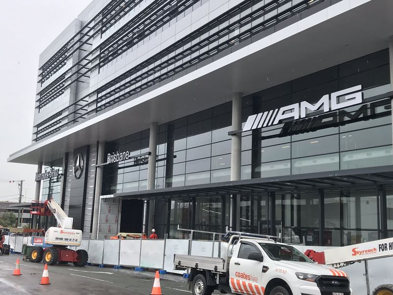 Mercedes-Benz Autohaus detail