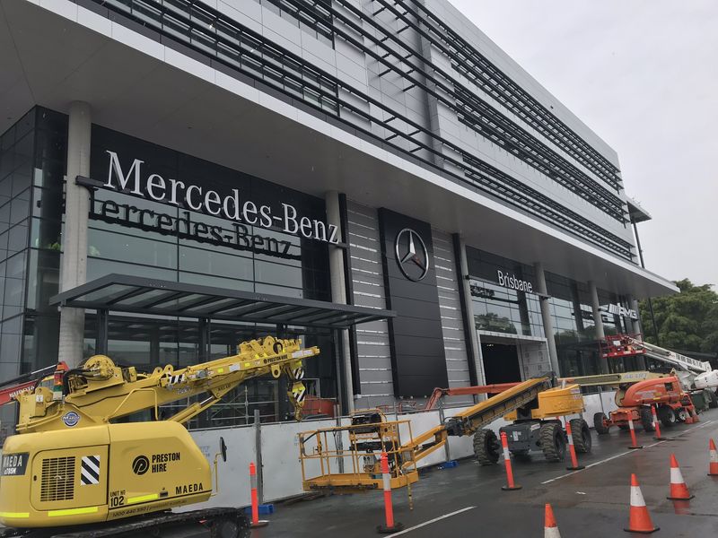 Mercedes-Benz Autohaus detail