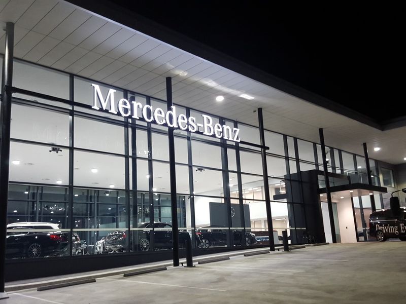 Mercedes-Benz Castle Hill detail
