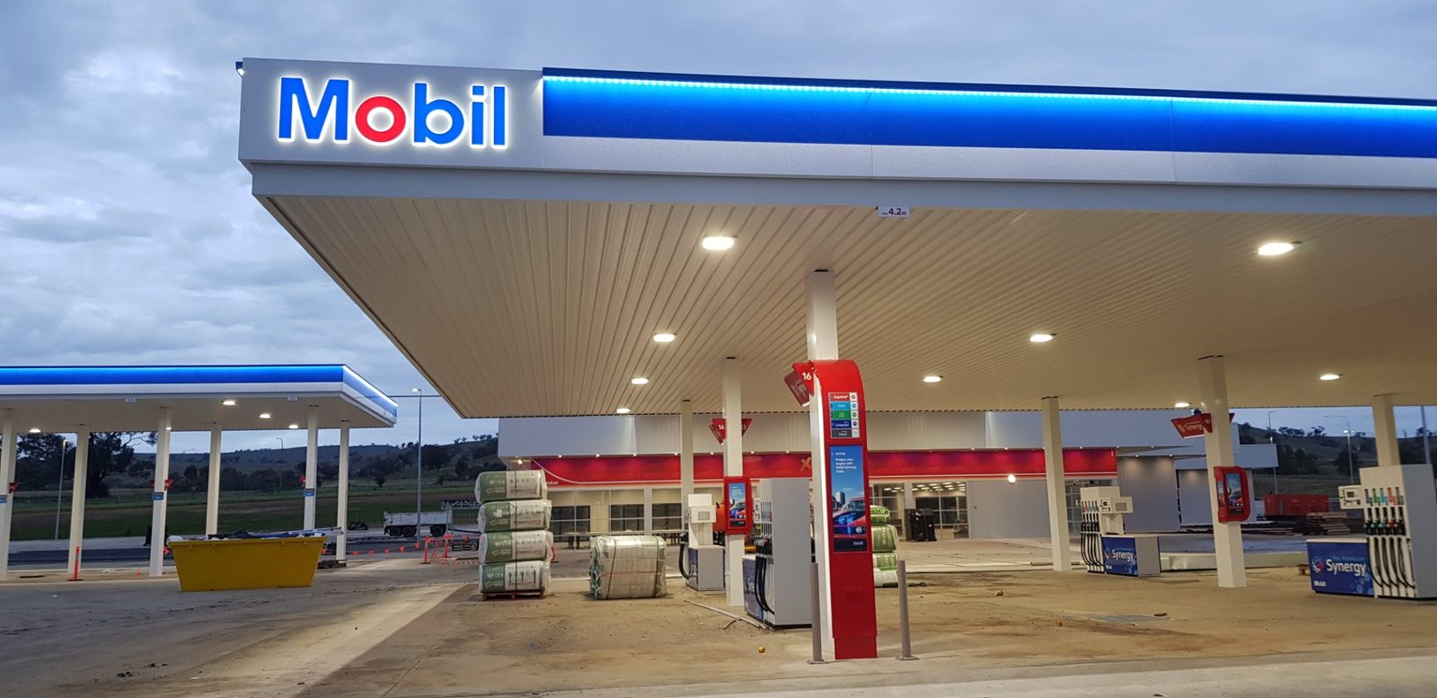 Mobil Coolac Truck Stop, Coolac, New South Wales