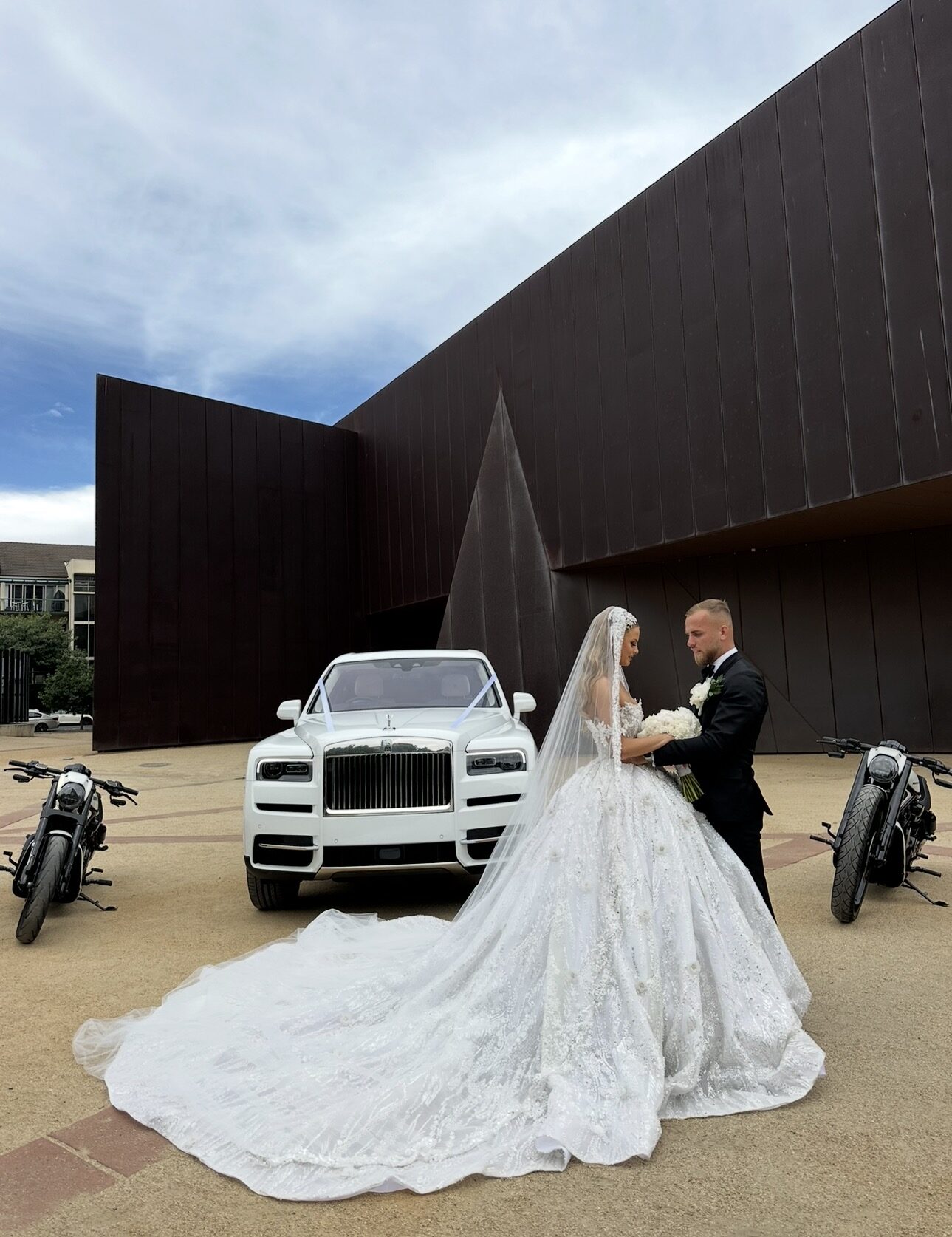 Rolls Royce Cullinan, view 6